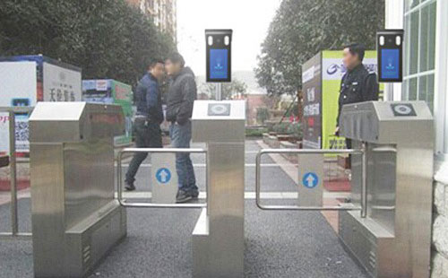 小區安裝一套人臉識別管理系統要多少錢？